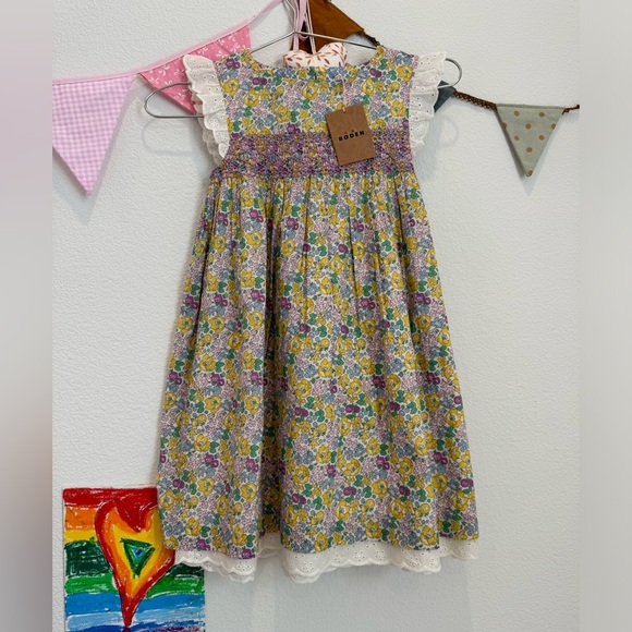Brand new with tags Mini Boden Floral Sleeveless Dress for Girls 6/7 yo - Picture 3 of 5